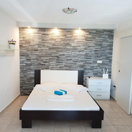 Apartments Hajdi Duće エクステリア 写真