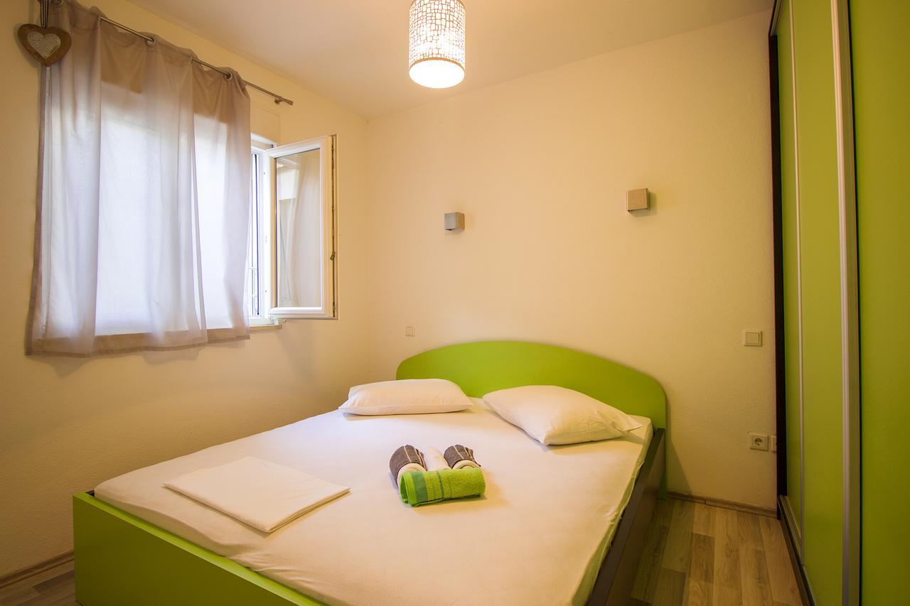 Apartments Hajdi Duće エクステリア 写真