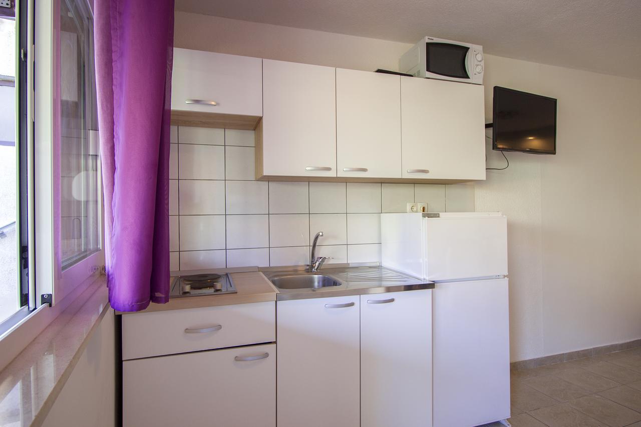 Apartments Hajdi Duće エクステリア 写真